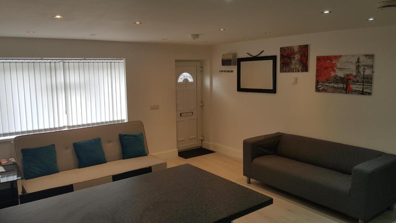 Central Windsor 2 Bedroom Flat With Free Parking Екстер'єр фото